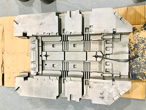 挤压模具真空氮化...